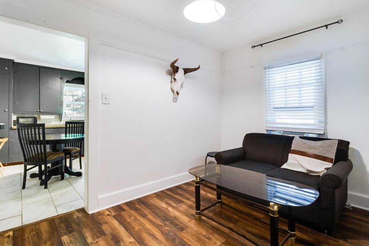Lafayette At Your Doorstep, Private Rm Exterior foto